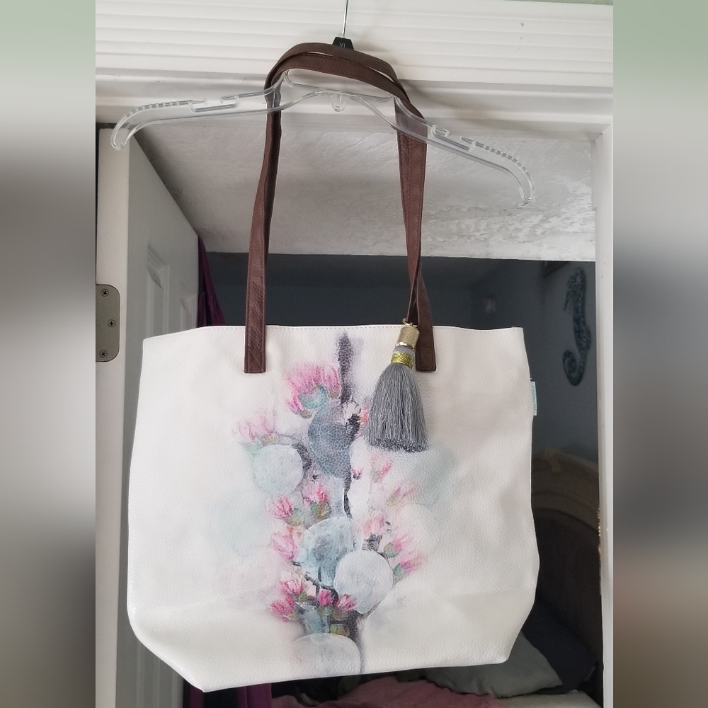 Tote bag
